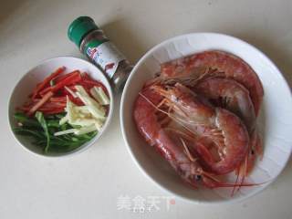 椒盐红虾的做法步骤：1