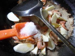 茭白炒籽虾的做法步骤：12