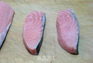 香煎三文鱼的做法步骤：1
