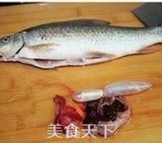 香煎鲮鱼的做法步骤：1