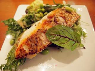 香脆鲷鱼排佐日式沙拉的做法步骤：7