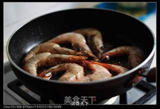 【油焖大虾】吮指的美味的做法步骤：7