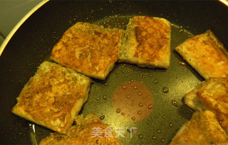 干煎黑椒带鱼的做法步骤：5