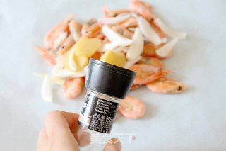 【盐焗北极甜虾】：原汁原味的美味的做法步骤：4