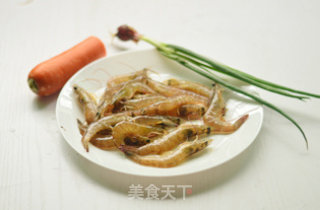 鱼香大虾的做法步骤：1