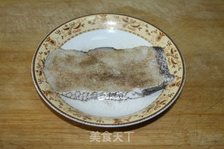 黄油香煎银鳕鱼的做法步骤：2