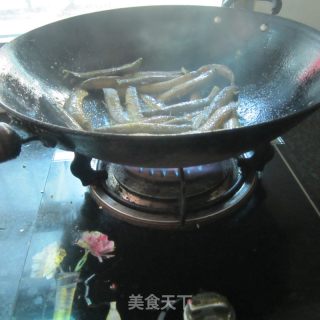 青椒炒泥鳅的做法步骤：5