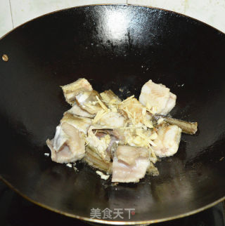 红烧鳝鱼的做法步骤：6