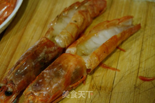 香辣鲜虾土豆干锅的做法步骤：3