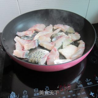 辣椒煮鱼的做法步骤：3