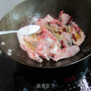 干椒干锅鱼头的做法步骤：5