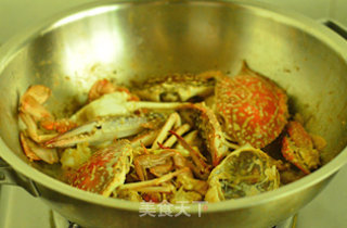 葱姜炒花蟹的做法步骤：11