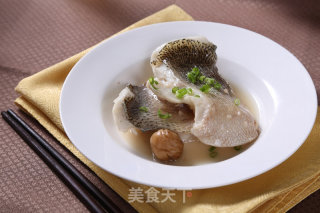 酸梅鲈鱼—捷赛私房菜的做法步骤：4