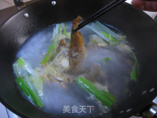 小黄鱼豆腐汤的做法步骤：10