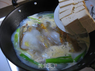 小黄鱼豆腐汤的做法步骤：11