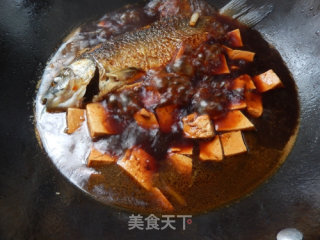 红烧鲫鱼豆腐的做法步骤：11