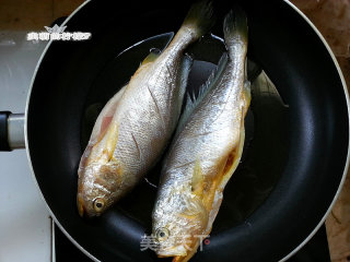 冬季食谱：【4】私房小黄鱼的做法步骤：2