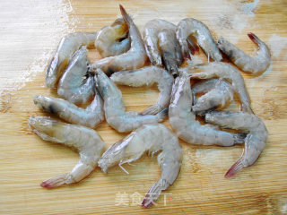 黑椒烤大虾的做法步骤：2