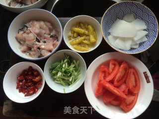 泡菜酸菜鱼的做法步骤：1