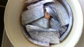 酥煎带鱼的做法步骤：3