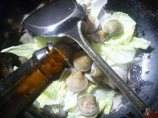 白菜圆蛤汤的做法步骤：4