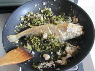 雪菜黄鱼的做法步骤：9