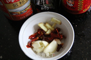 香酥虾的做法步骤：1