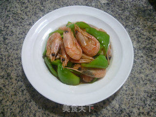 青椒炒北极甜虾的做法步骤：9
