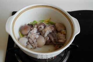 望潮菌菇煲的做法步骤：4
