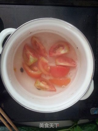 夏日开胃【番茄海鲜汤】的做法步骤：3
