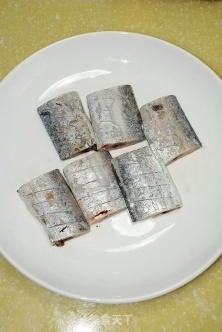 【一卤鲜带鱼】---胶东特色的腌制海鱼方法的做法步骤：2