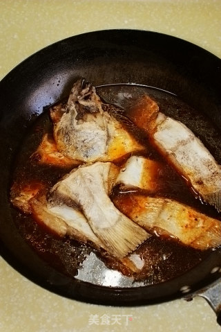 红红火火、年年有“鱼”之新年第一餐---[蒜蓉辣酱烧偏口鱼]的做法步骤：14