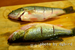 #简单生活，简单菜# 清蒸鲈鱼的做法步骤：4