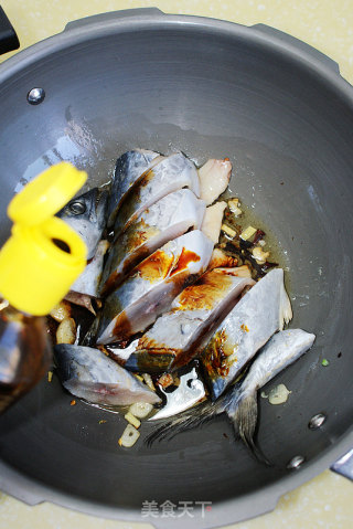 一招搞定红烧菜---红烧鲅鱼的做法步骤：6