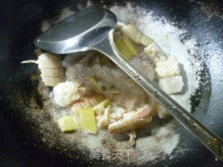 莴笋炒虾蛄的做法步骤：7