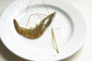鲜虾也可以香浓下饭----蒜香基尾虾的做法步骤：2