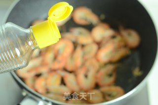 鲜虾也可以香浓下饭----蒜香基尾虾的做法步骤：5