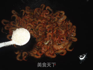 紫苏炒河虾的做法步骤：7