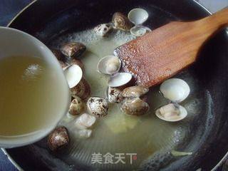 夏日滋补靓汤---蛤蜊丝瓜汤的做法步骤：6