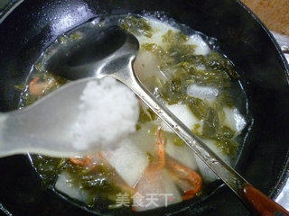 咸菜河虾冬瓜汤的做法步骤：9