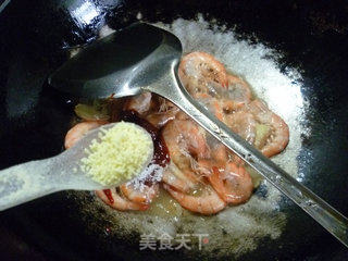 辣椒酱炒鲜虾的做法步骤：10