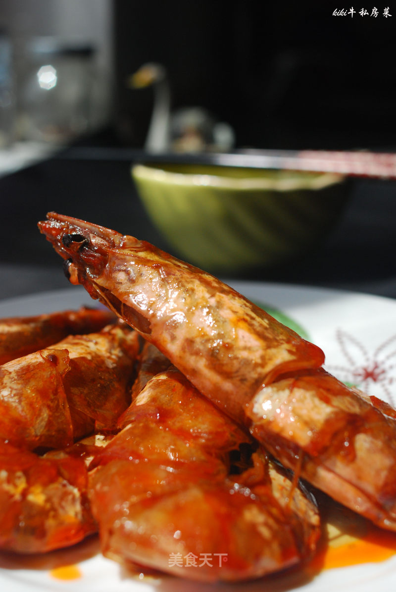 色泽亮丽味香飘逸鲜嫩微甜的美味佳肴—油焖大虾的做法