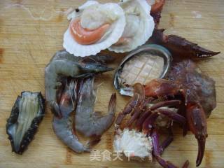 【食尚擂台 火锅专区】：鲜美滋味缕缕萦绕---海鲜火锅的做法步骤：3