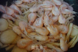 茭白炒小白虾的做法步骤：8