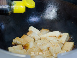 豆腐烧梭子蟹的做法步骤：8