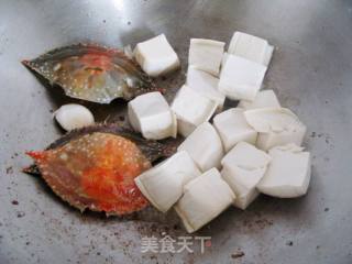 一蟹二食之蟹壳豆腐汤的做法步骤：4