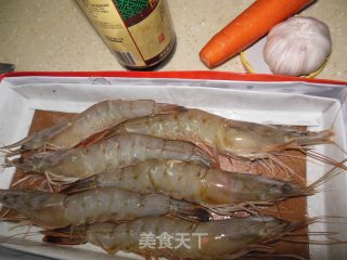 鲍汁蒜蓉蒸大虾——健康蒸菜系列的做法步骤：1