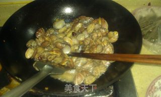 辣炒蛤蜊——经典挑蛤蜊、炒蛤蜊方法的做法步骤：12