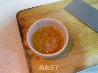 用炒锅自制夜市小吃-—大连铁板鱿鱼须的做法步骤：5