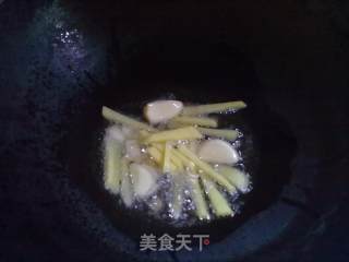 葱姜鲜蛏肉的做法步骤：8
